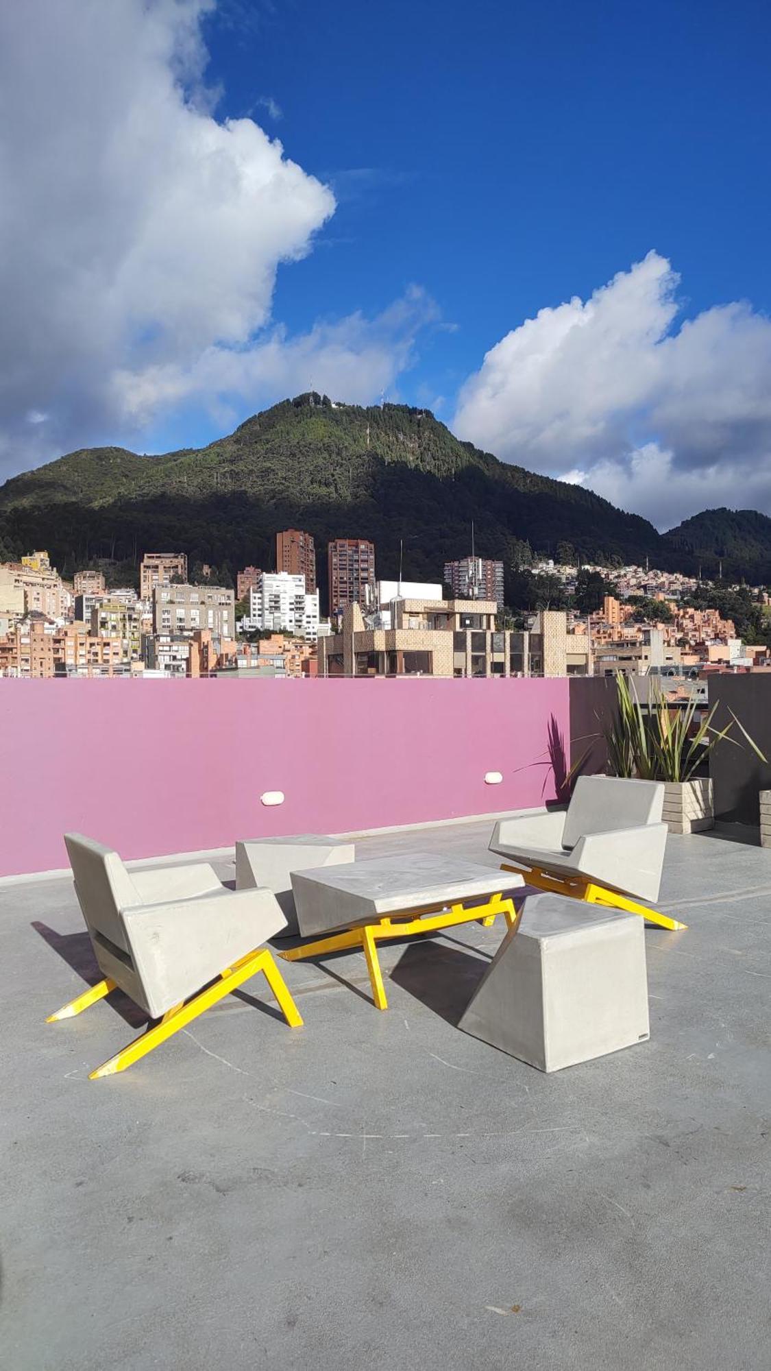Casa Campus Ivin Chapinero Aparthotel Bogota Bagian luar foto